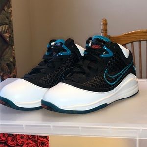 Nike Kids LEBRON VII “RED CARPET”